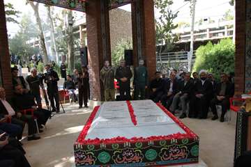 مراسم رونمایی از یادمان شهدای گمنام